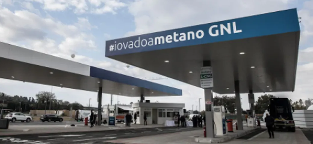 Auto a metano: online il portale Snam dedicato al rifornimento fai da te