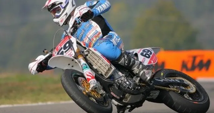 Tricolore Supermoto in TV