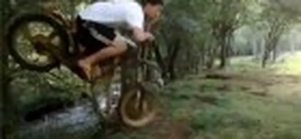 La moto-altalena dal Brasile [video]