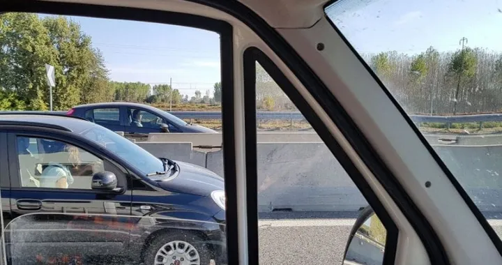 Torino-Pinerolo in contromano: le foto