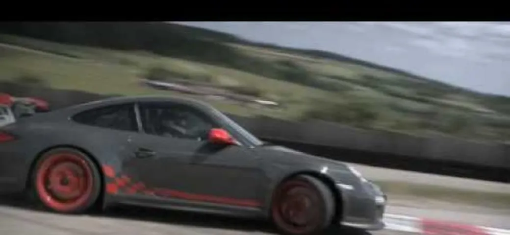 Porsche 997 GT3 RS 3.8: il secondo video ufficiale