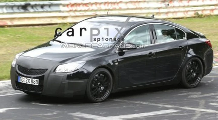Foto spia: Opel Insignia OPC