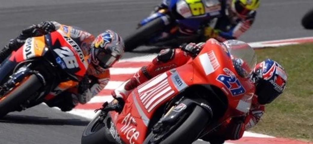 MotoGP:  indomabile Stoner nelle FP2