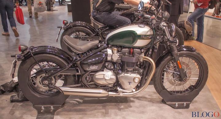 Triumph Bonneville Bobber 2017 [Foto & Video]