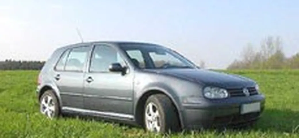 All'asta su e-bay la Golf appartenuta al Papa