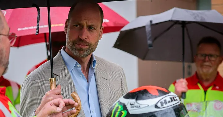 Il garage segreto del principe William: guida ancora una Ducati