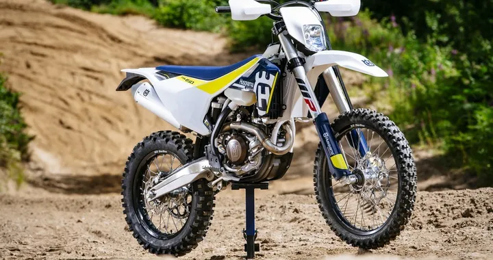 Husqvarna gamma Enduro MY 2017: novità e prezzi