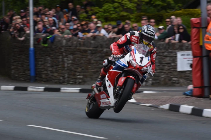 Tourist Trophy 2016: ci saranno i migliori piloti di sempre