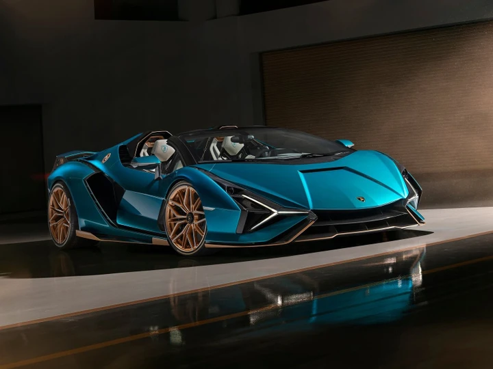 Lamborghini Sian Roadster: foto e info della versione scoperta