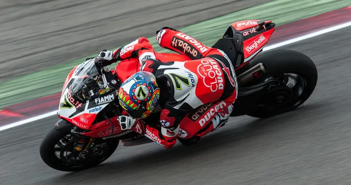 SBK, Ducati all'attacco nel round di Imola