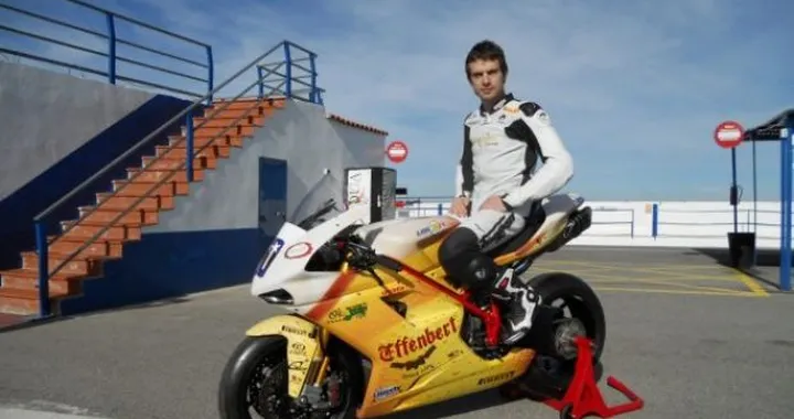 Beneficenza: il Team Effenbert Liberty Racing in prima fila a Donington Park