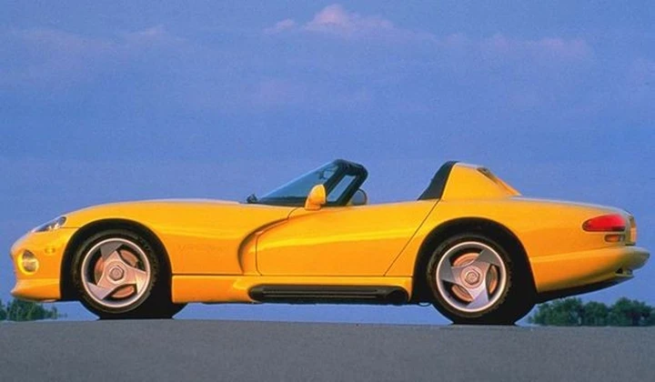 Distrutte 93 Dodge Viper di pre-serie. 