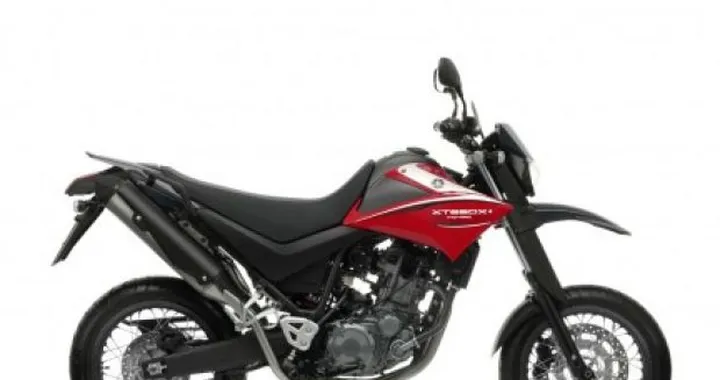 Yamaha XT660X 2010 in Racing Red