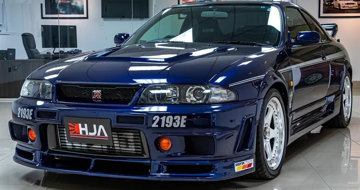 Nissan GT-R R33 Nismo 400R: l’ultimo dei soli 40 esempari è in vendita