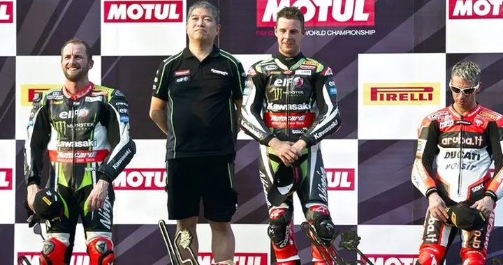 SBK Thailandia, gara 2: Rea in scioltezza, Melandri 3° [Foto]