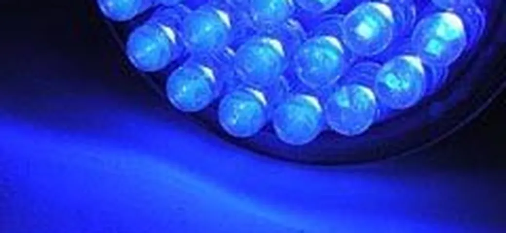 Luci LED blu contro la sonnolenza alla guida