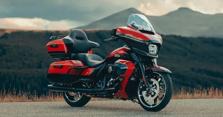 Harley-Davidson Street Glide Ultra 2025: 105 cavalli di lusso e libertà