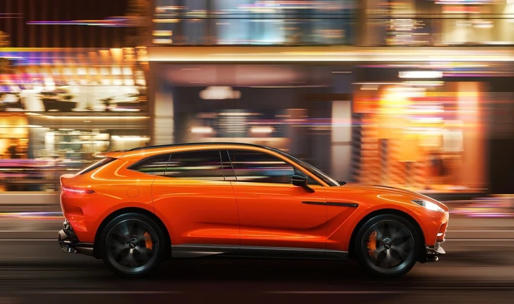 Aston Martin DBX707: aggiornamento per il SUV di lusso da 707 CV