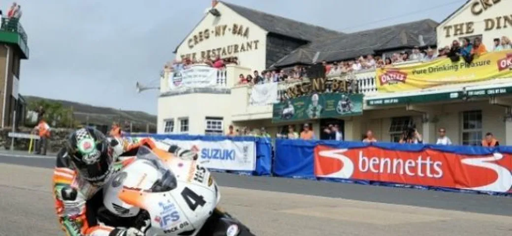 Tourist Trophy: Ian Hutchinson è Leggenda. Suo anche il Senior TT