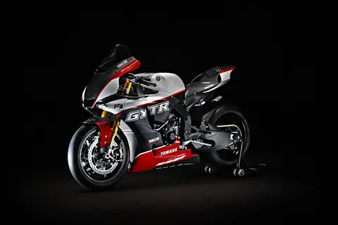 Yamaha r1 sport 2025