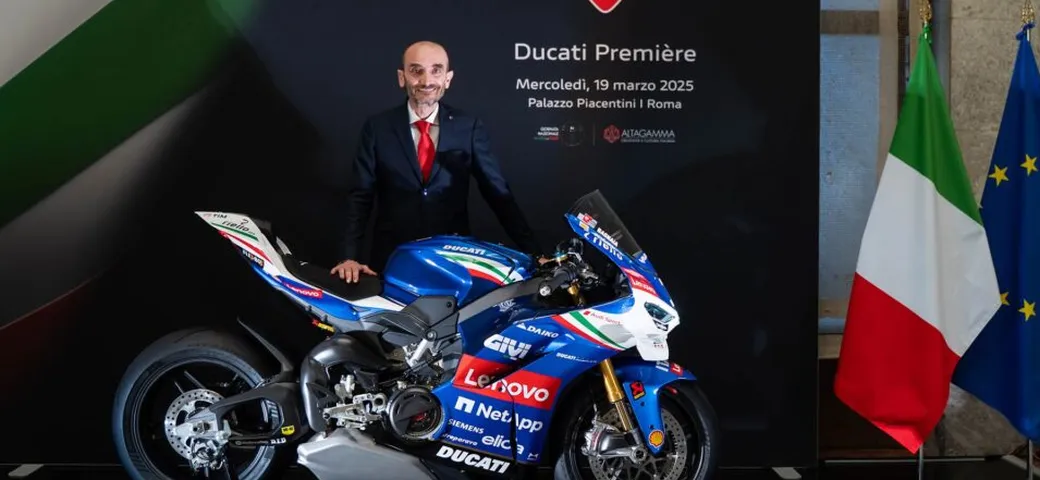 Ducati Panigale V4 Tricolore Italia: l’omaggio definitivo al dominio italiano nel MotoGP