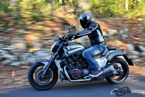 concetto yamaha vmax rendere vacuita
