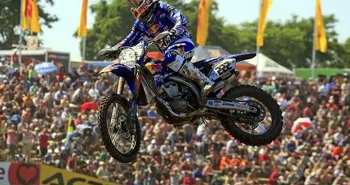 Sidi GP di Faenza: grande festa fuori e dentro la pista con Cairoli ospite d'onore