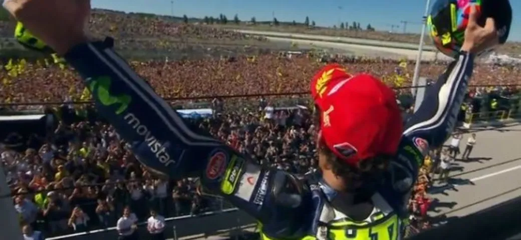 Pagelle MotoGP Misano. Tornano il “tricolore” e l’inno di Mameli, grazie Rossi!