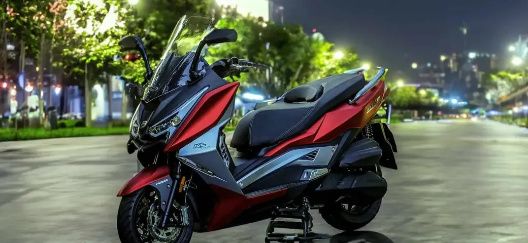 KL Brera 318 GT: lo scooter da 350 cc che unisce potenza, comfort e tecnologia avanzata