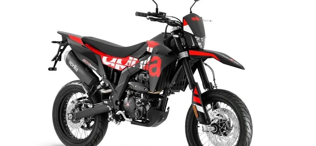 Aprilia SX e RX 125 2025: potenza, design e sicurezza per i giovani
