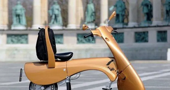 Moveo, lo scooter elettrico in una valigia