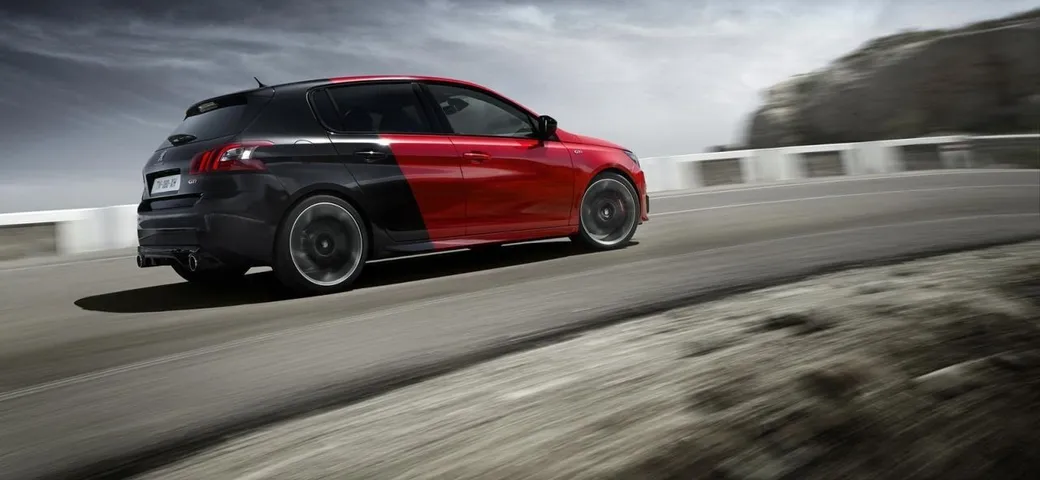 Peugeot 308 GTi: dalla Francia con furore [Video]