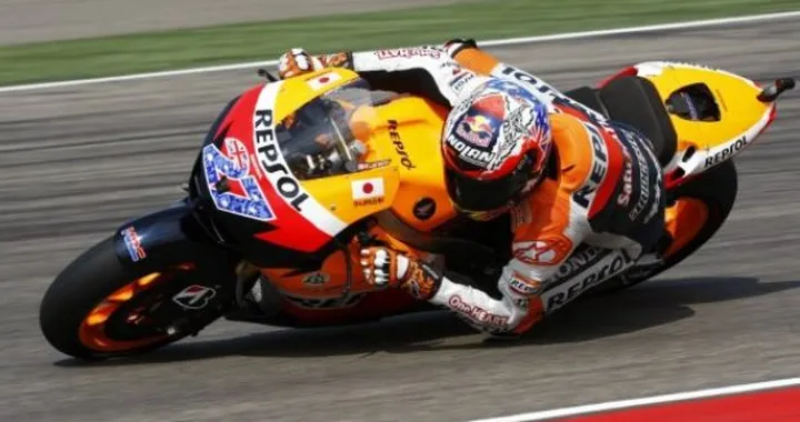 Stoner: "E’ stato un turno molto movimentato". Pedrosa: "domani sarà fondamentale restare con Casey".