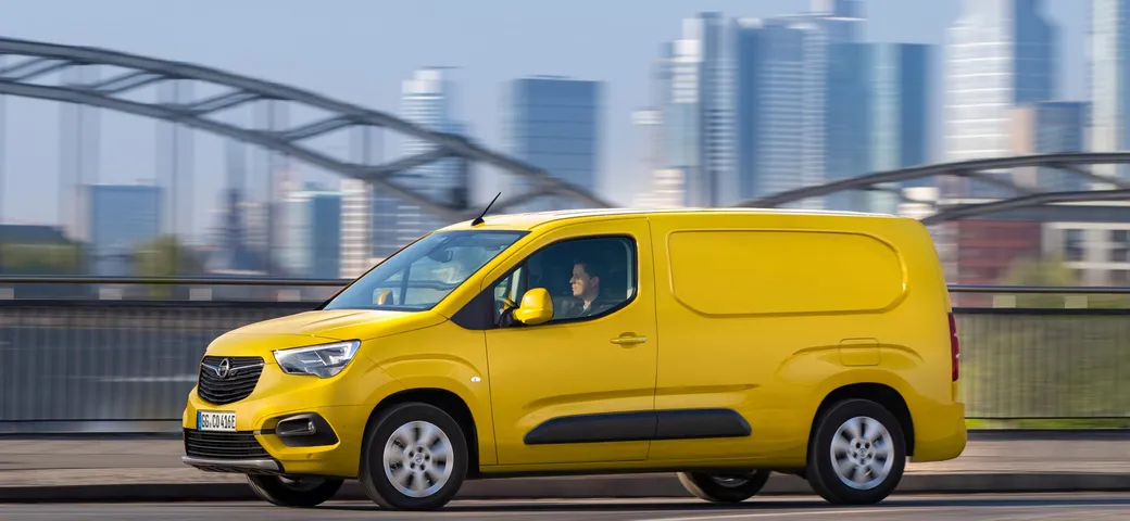 Opel Combo-e Cargo: al via gli ordini, ecco il prezzo
