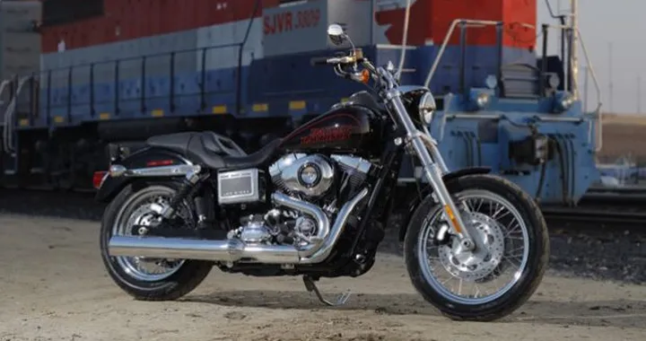 Harley-Davidson Dyna Low Rider 2014 [VIDEO]