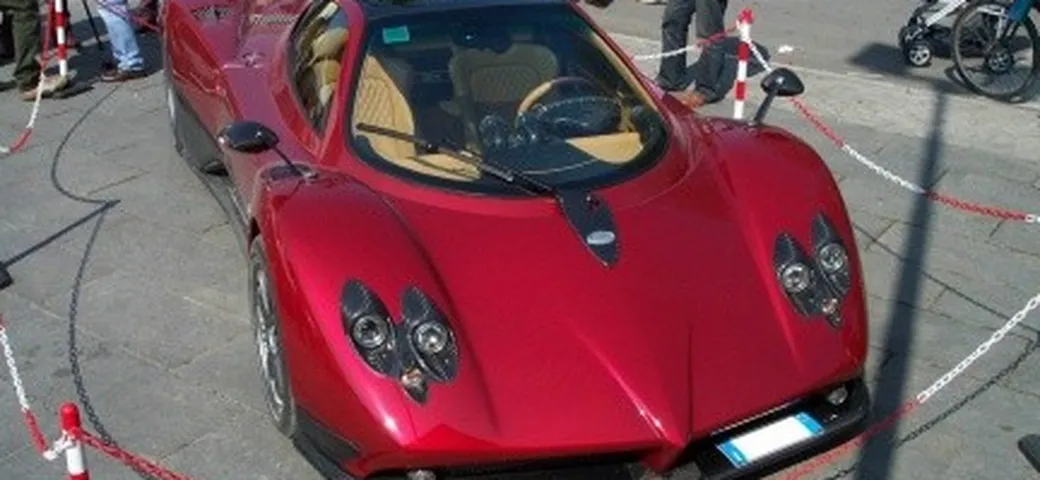 Pagani Zonda c12 F vista da vicino...