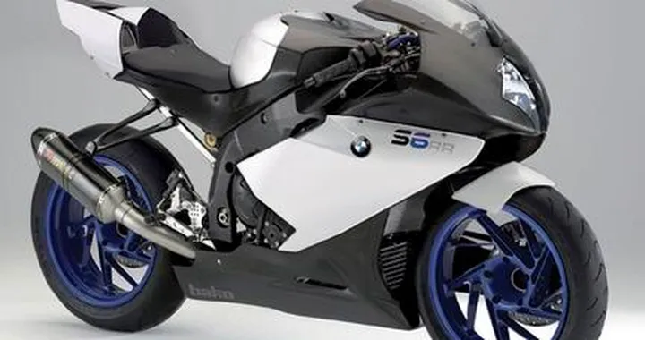 Anticipazioni BMW: si prepara la zampata alla Supersport con la S6RR?