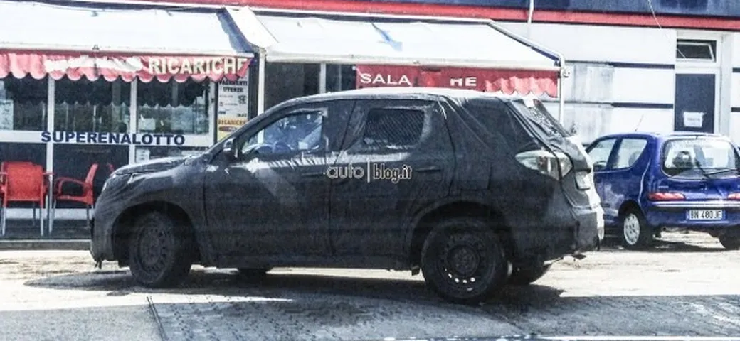 Nuova Suzuki Vitara: le foto spia di un nostro lettore