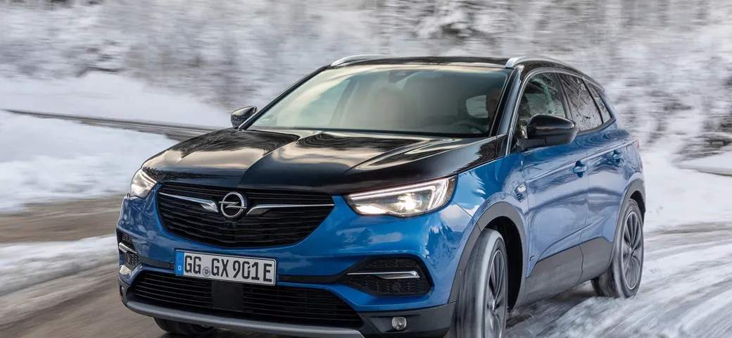 Opel Grandland X: la nuova gamma Model Year 2021