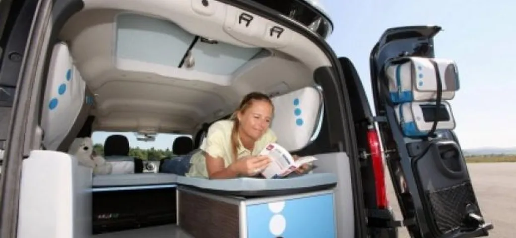 Nuove foto ufficiali della Dacia Logan MCV Young Activity Van III Concept