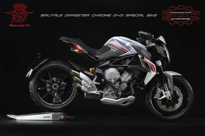 MV Agusta Dragster 800 Chrome all'asta per beneficenza