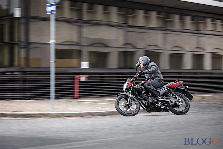 Yamaha YS125: la prova della naked Urban Mobility