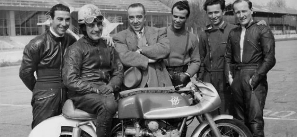 Grandi duelli iridati 1953: Leslie Graham (MV Agusta) - Geoffrey Duke (Gilera)