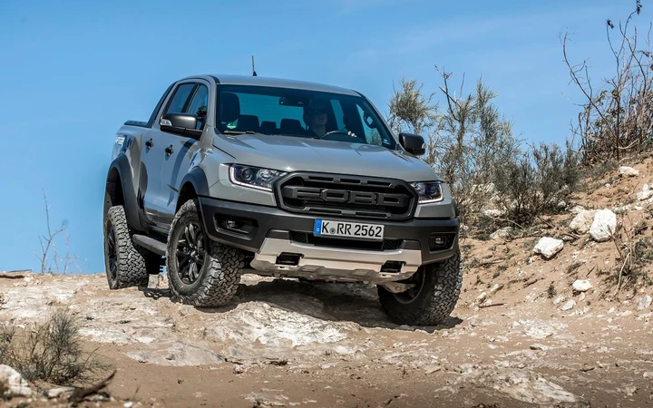 Ford Ranger Raptor: inarrestabile pick-up al servizio dei professionisti