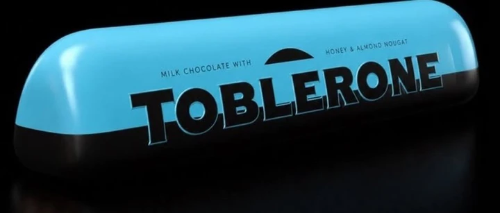 Toblerone prende in giro la Ferrari Luce, social contro la BEV di Maranello