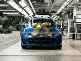 BMW vende la sua 3 milionesima auto elettrificata: il 50% è BEV