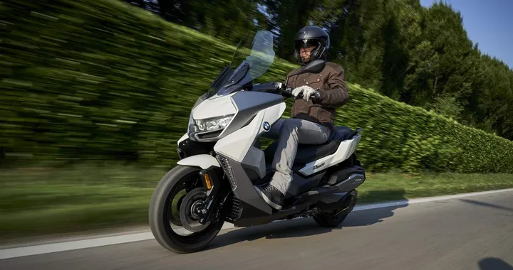 EICMA 2018: BMW presenta il nuovo scooter C 400 GT