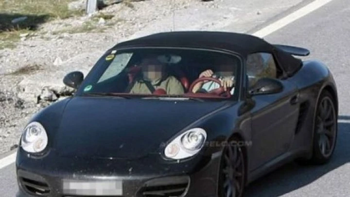 Porsche Boxster: nuove foto spia della variante Speedster