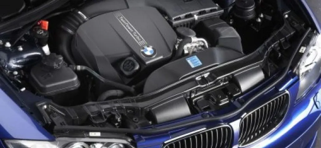 BMW: le nuove 135i Coupé e Cabrio con motore N55 e cambio DKG