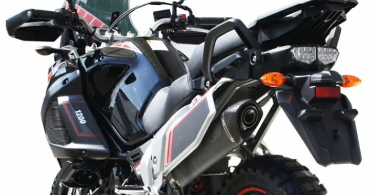 Exan: scarico X-Black conico e ovale per Yamaha Super Teneré 1200